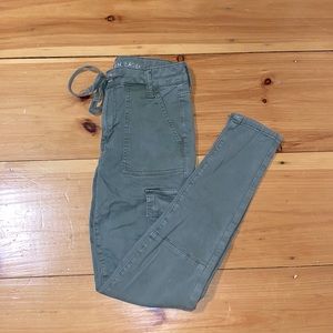 American Eagle super stretch hi-rise cargo jegging
